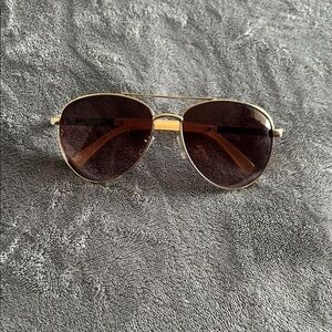 Stylish Gold and Brown Aviator Sunglasses